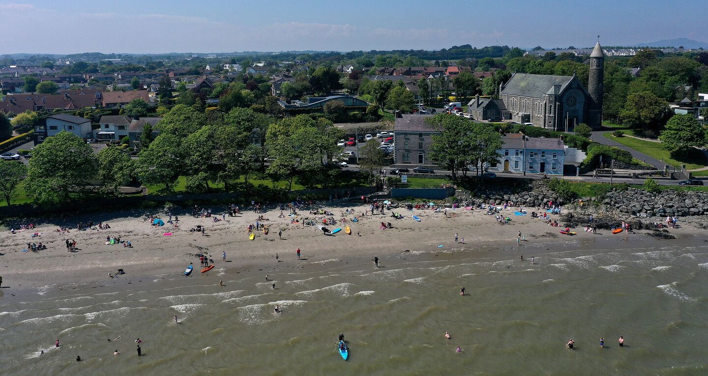 Louth council challenged on Blackrock beach concerns: ‘Are we digging our heads in the sand by not testing the water?’ 