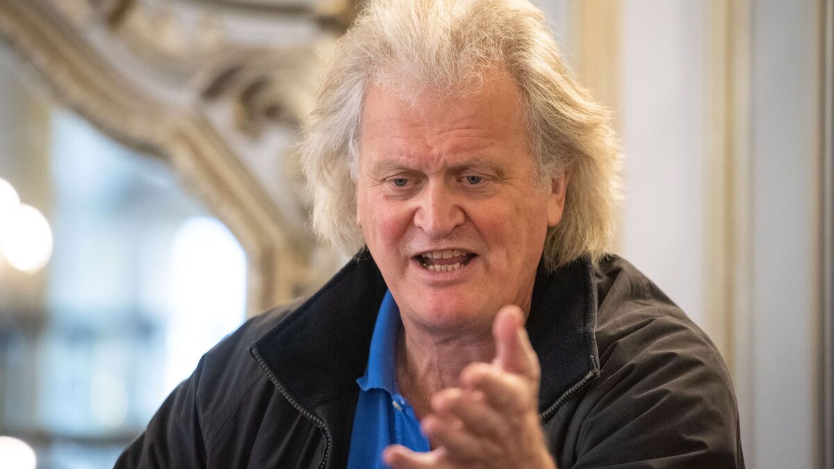 JD Wetherspoon boss Tim Martin warns profits may be hit amid rising ...