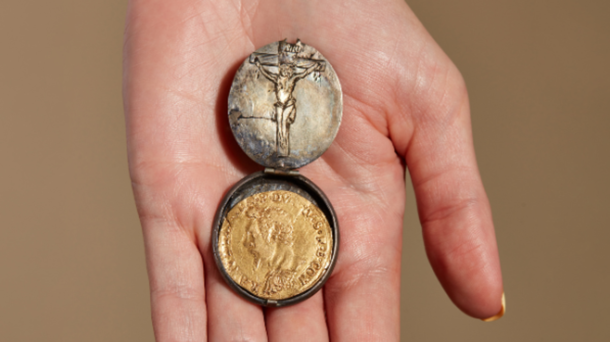 Historic 17th-Century Cork marriage locket, dug up by worker around 1850, goes to auction in London
