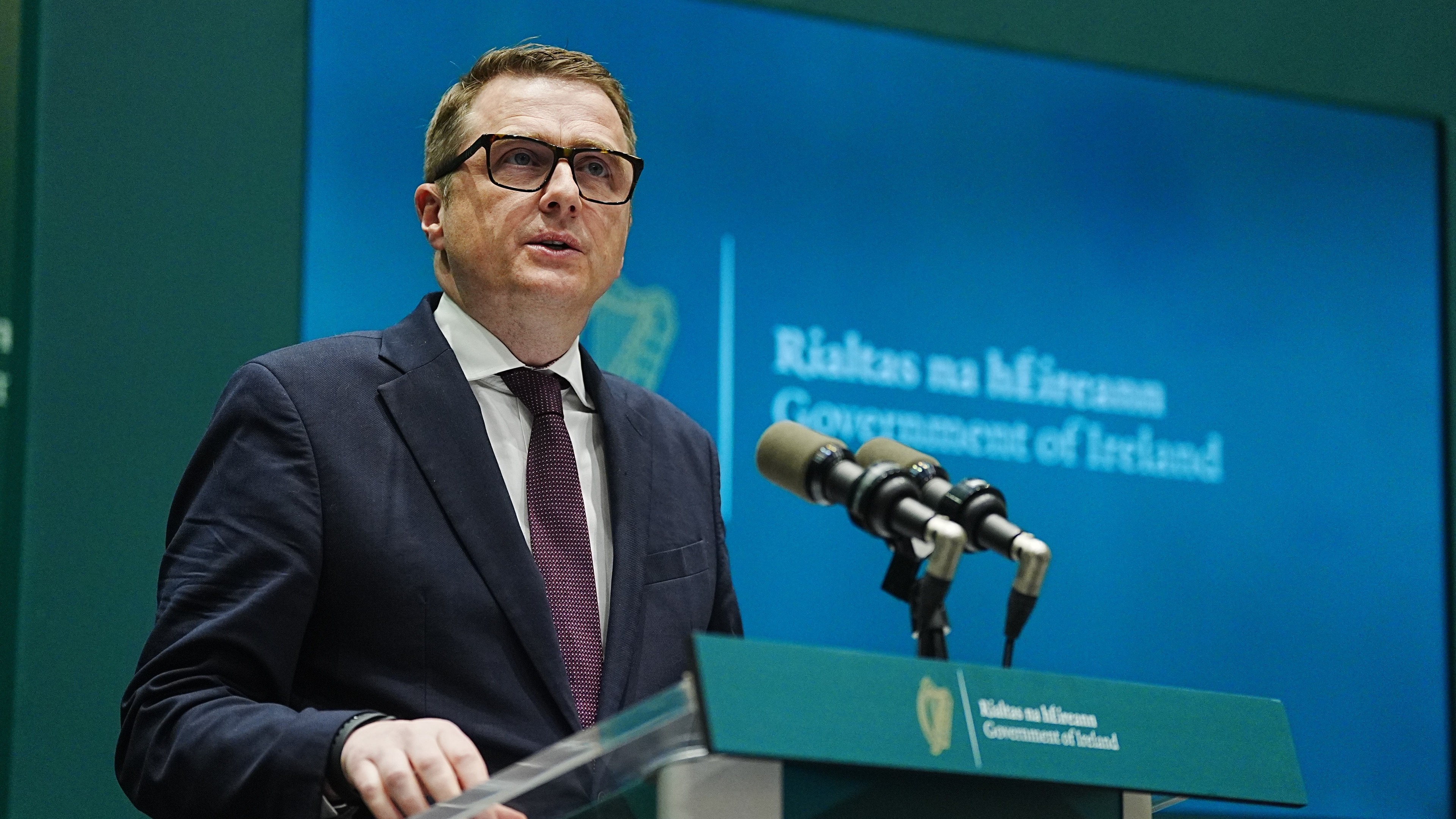 Slight fall in homelessness as over 17,400 in emergency accommodation