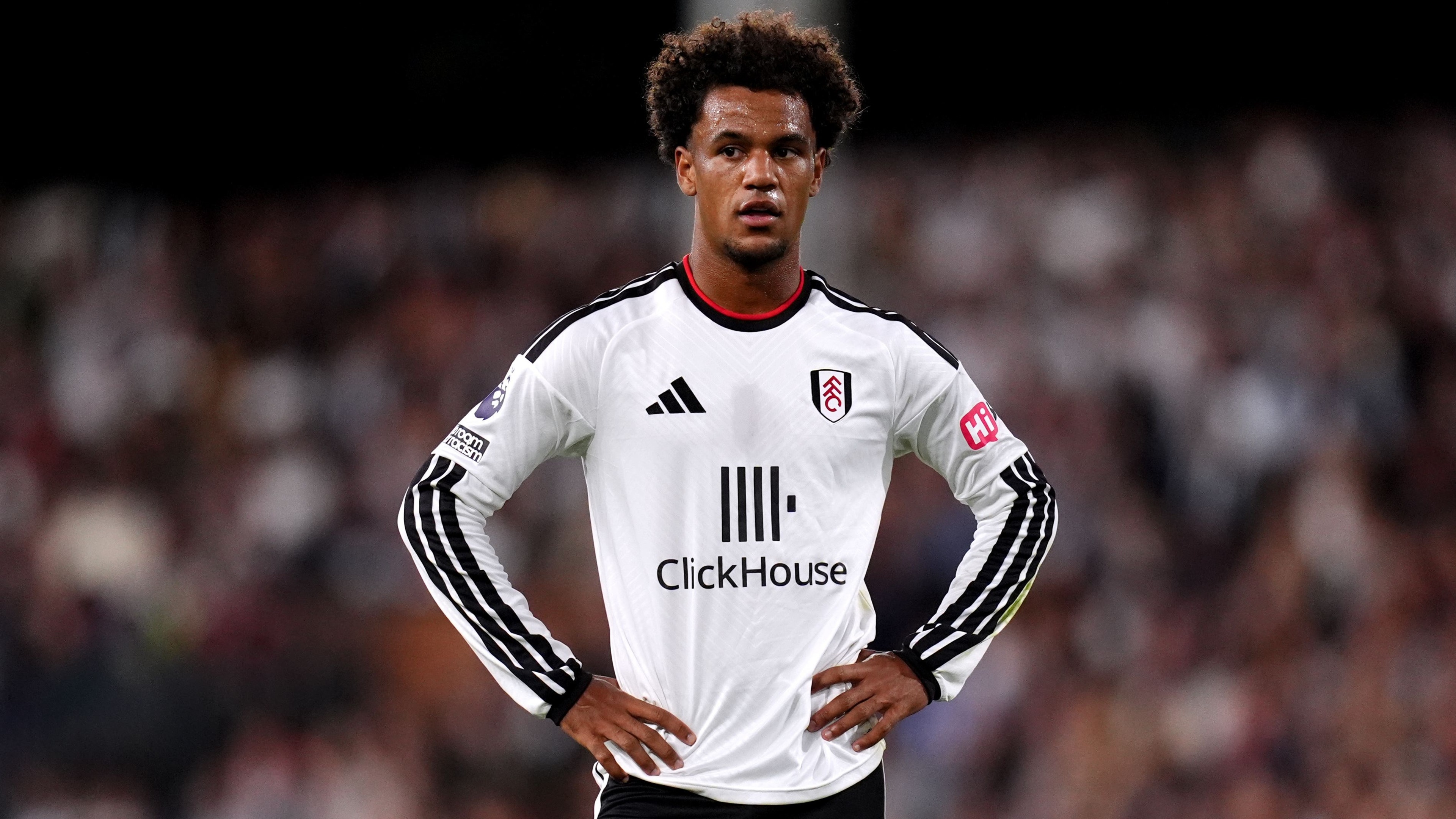 Oscar Bobb lifts Fulham out of relegation zone with late winner at Coventry