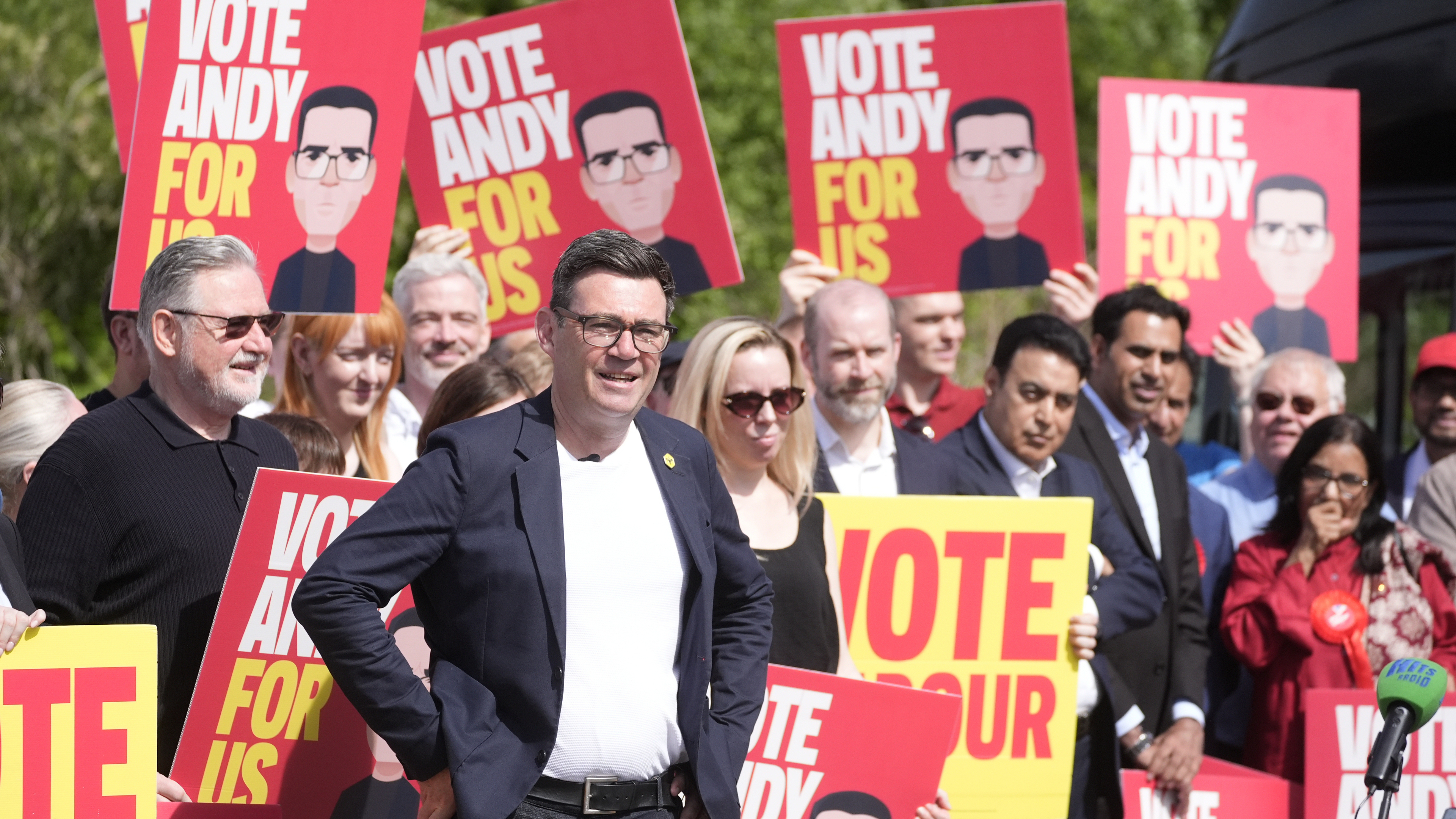 Andy Burnham ‘seeks advice’ from Keir Starmer’s former chief of staff on forming potential government