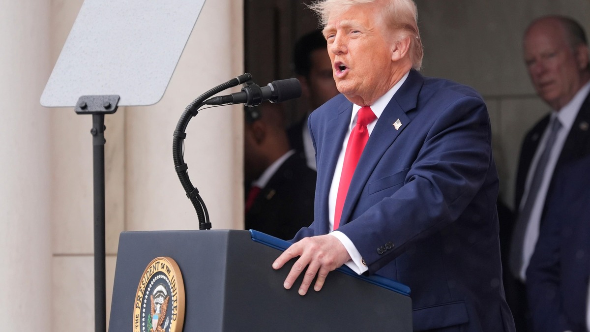 US carries out 'self-defence' strikes in southern Iran
