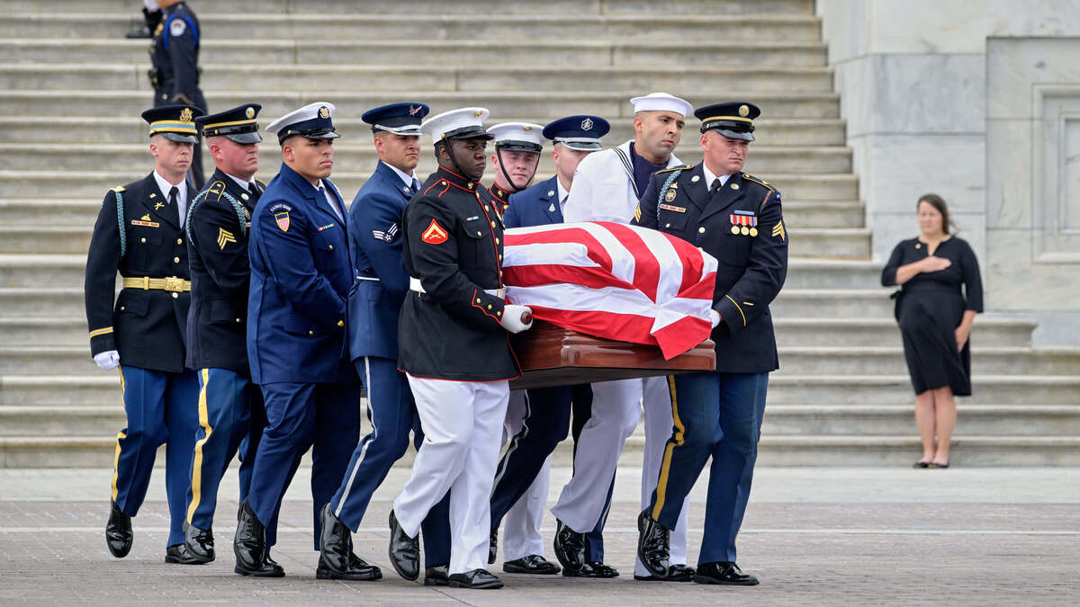 Donald Trump, Benjamin Netanyahu and Volodymyr Zelensky attend funeral for Lindsey Graham in Washington