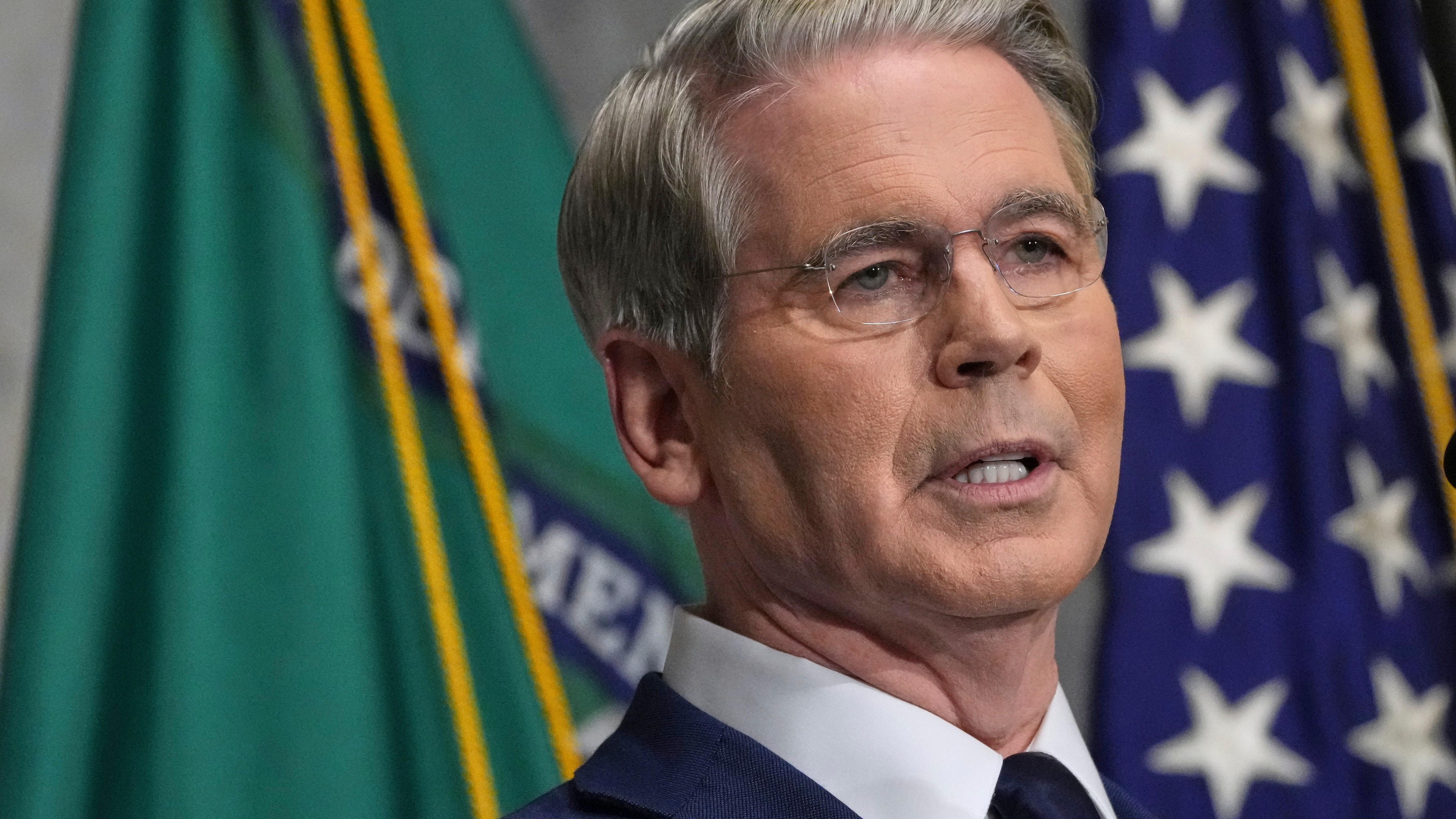 US threatens countries doing business with Iran as new sanctions aim to block all potential revenue sources
