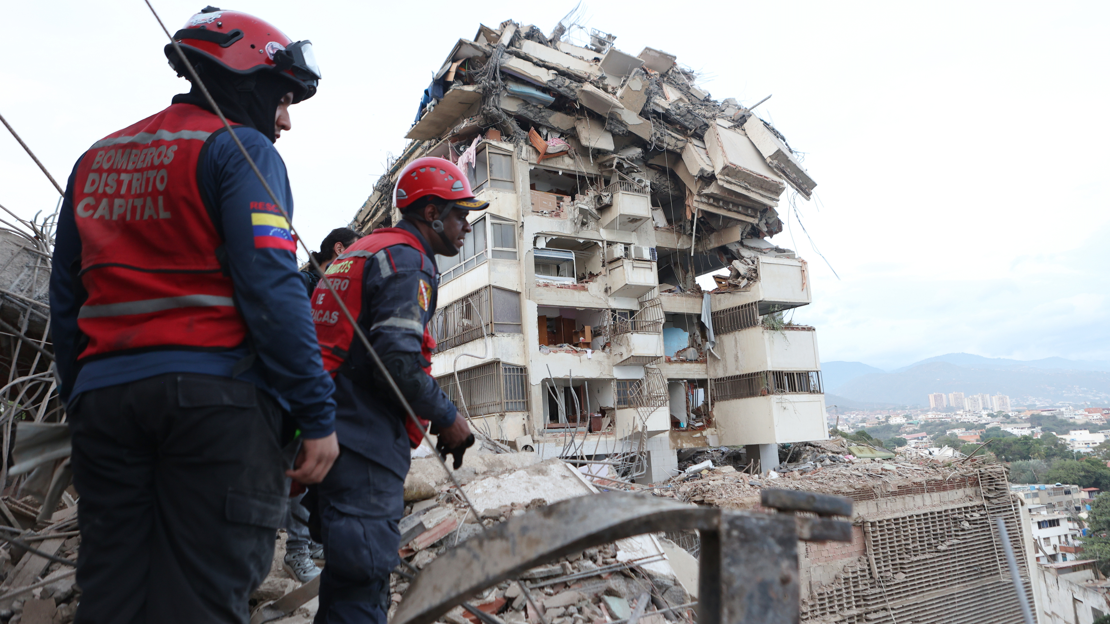Hopes of finding more survivors of Venezuela earthquakes fade