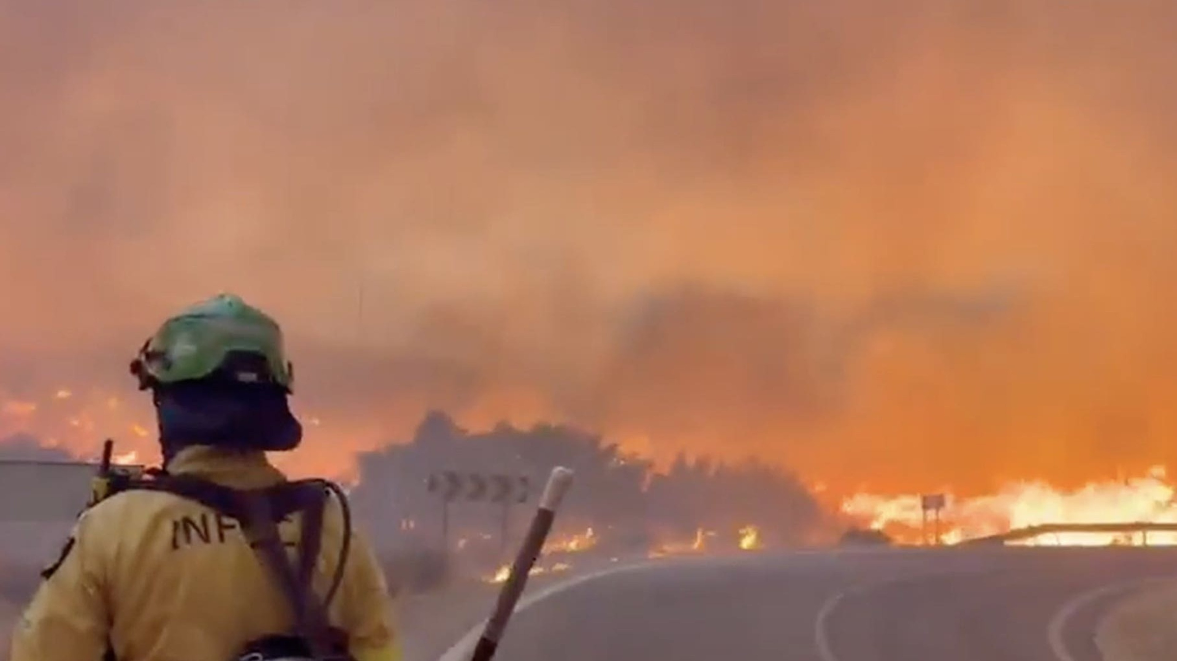 Two hikers found alive but badly burned following Spanish wildfires