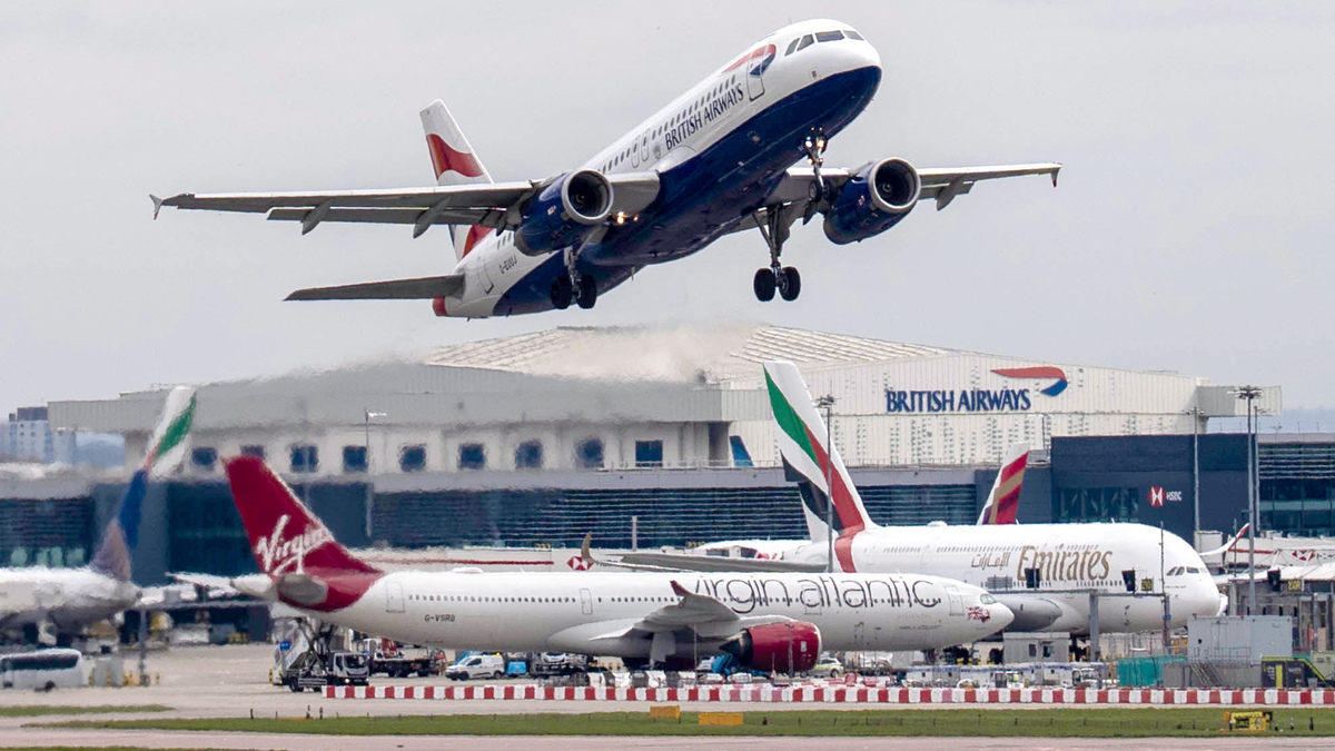Dublin Airport expects ‘close to full schedule' on Wednesday in wake of UK air-traffic control fault